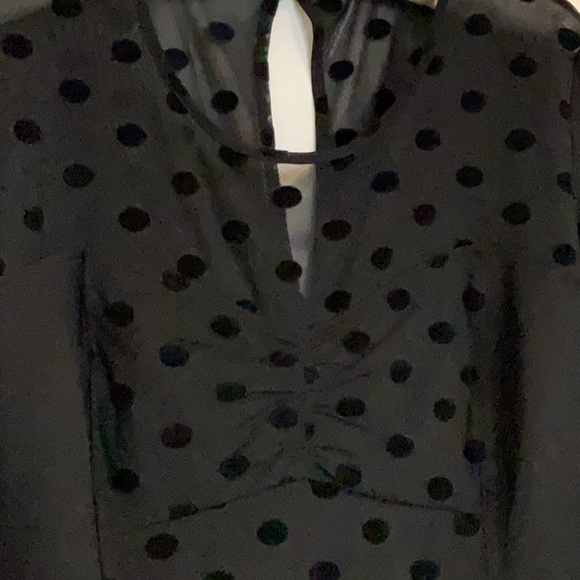 Guess New Black Top,velvet polka dots, Size XL.Elegant, flattering. Perfect - Picture 2 of 7